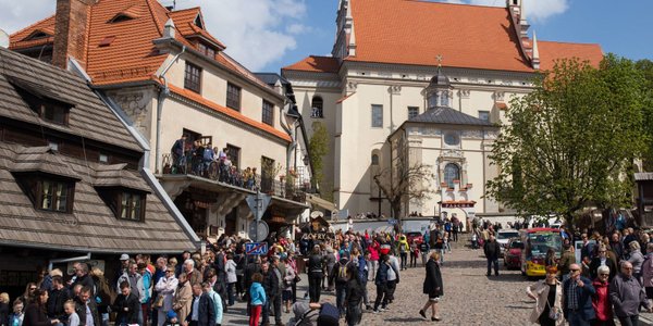 Wielkanocne wyjazdy Polaków. „Turystyka krajowa zyskuje na znaczeniu”