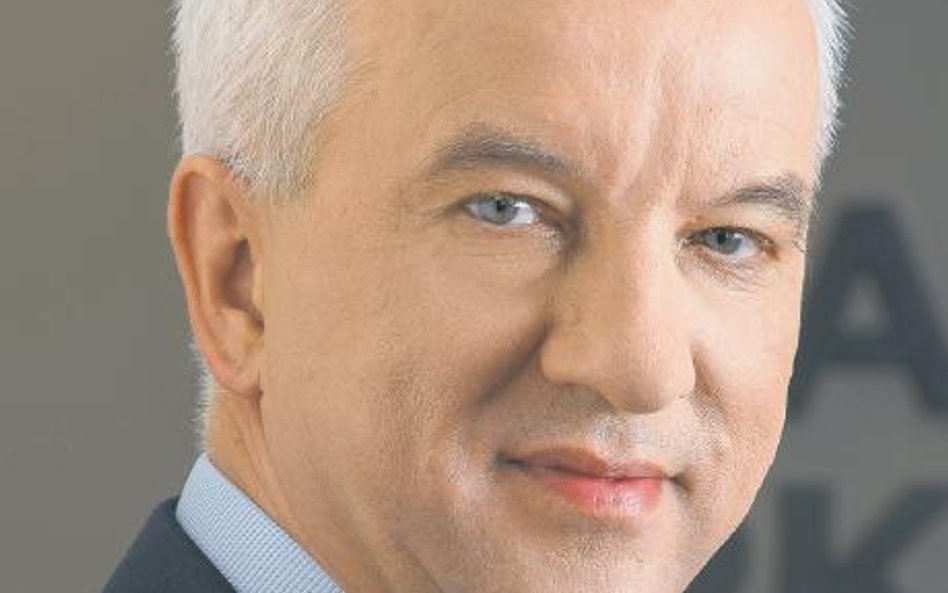 Od czerwca kierowany przez Jarosława Tomaszewskiego zarząd działa w odświeżonym składzie.
