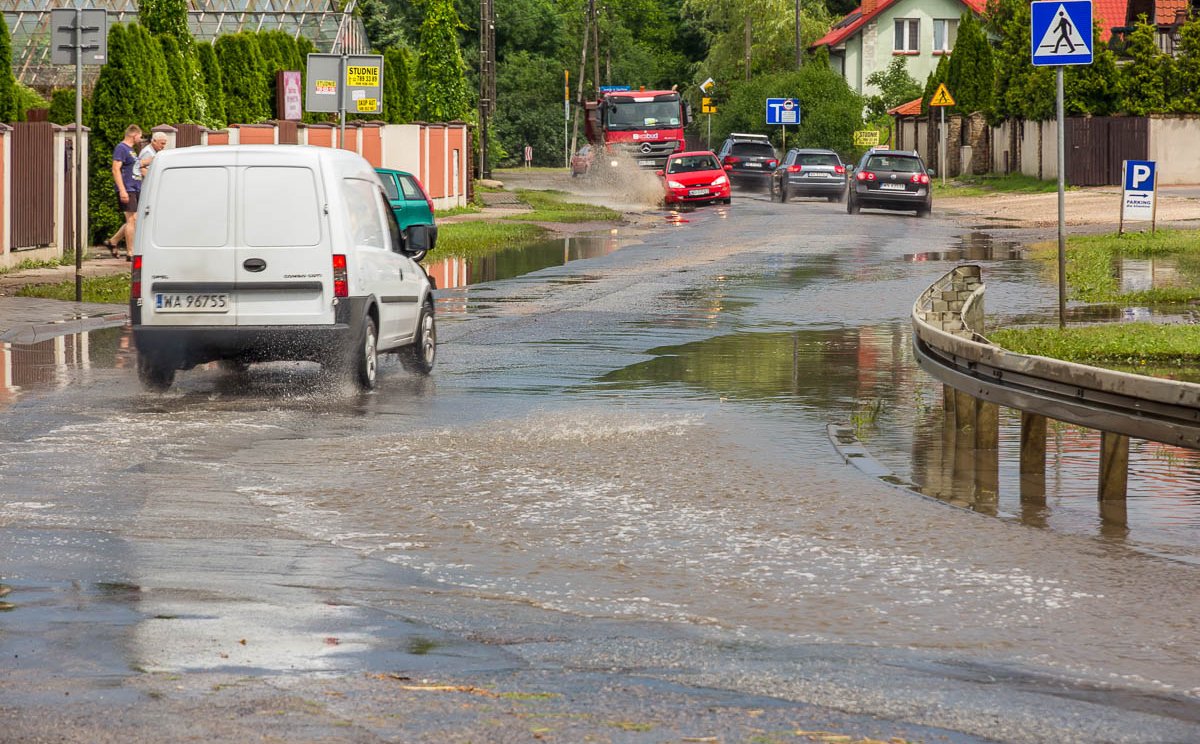 Zatrzymać wodę deszczową. Jak miasta przygotowują się do zmian klimatycznych