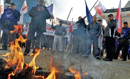 Stoczniowcy z Gdyni i Szczecina protestowali wczoraj w Brukseli