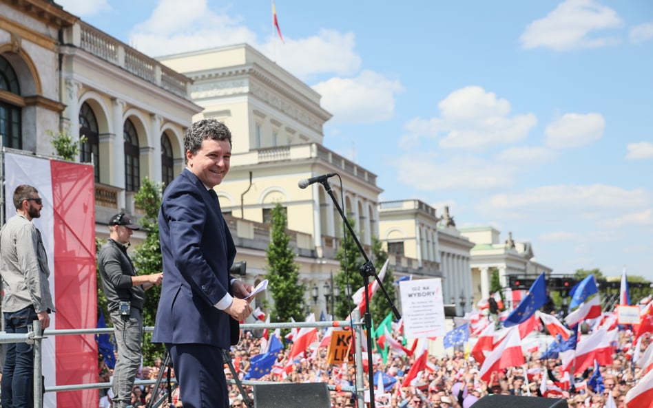 Prezydent elekt Rumunii Nicusor Dan na starcie Wielkiego Marszu Patriotów.