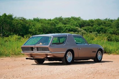 Coupé przerobiono na kombi na zamówienie dilera Ferrari w USA – Luigiego Chinetti Jr.