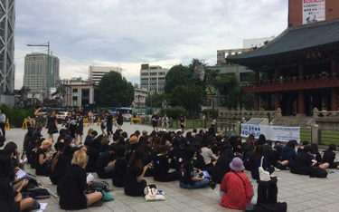 Protest w Seulu: 125 Koreanek przyjęło tabletkę poronną