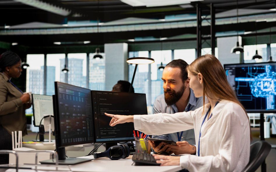 Większość z nas odczuwa dyskomfort w związku z wykorzystywaniem sztucznej inteligencji w miejscu pra