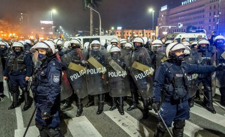 List generałów i admirałów w stanie spoczynku: Może dojść do użycia siły i niepotrzebnych ofiar