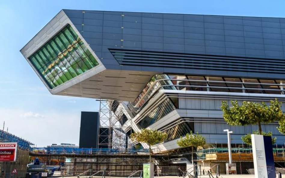 Biblioteka Uniwersytetu Ekonomicznego w Wiedniu zaprojektowana przez słynną Zahę Hadid