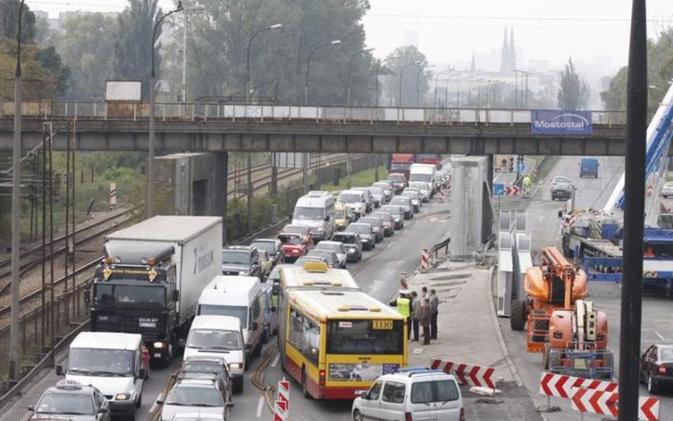Fiskus chce wiedzieć, kto wycofał auto