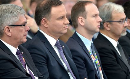 Marek Chrzanowski często występował w otoczeniu polityków PiS. Na zdjęciu w Jasionce, 2016 r.