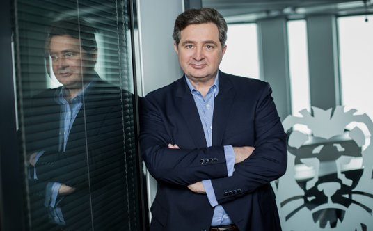 Brunon Bartkiewicz jest związany z grupę ING od 30 lat, z czego przez 18 lat piastował stanowisko pr