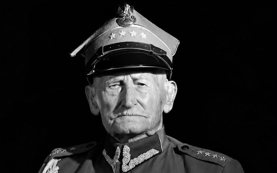 Kapitan Lutak, ps. „Pancerz”, urodził się 29 sierpnia 1917 r. w Żarnowej koło Strzyżowa. W kampanii 