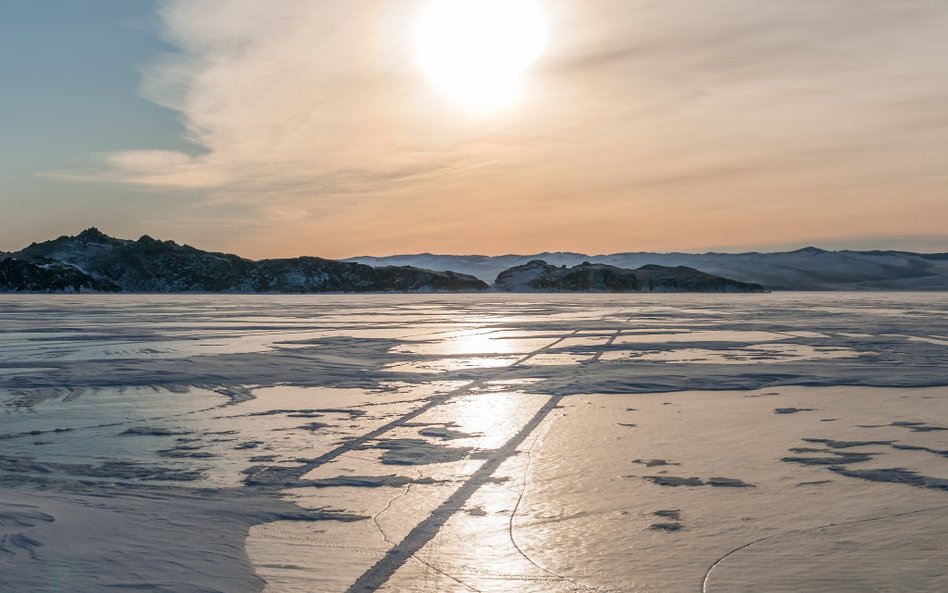 Syberia – kraina, w której cywilizacja jest odległym wspomnieniem, gdzie króluje nieuchwytny majesta