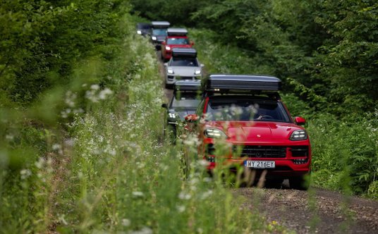 Porsche Cayenne w Bieszczadach