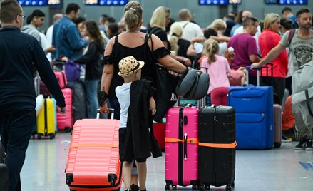Włoski rząd radzi pasażerom, by latali bez bagażu rejestrowanego