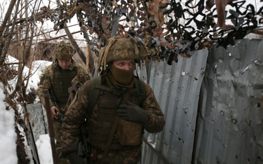 Ukraińscy zołnierze w okopach w okręgu donieckim
