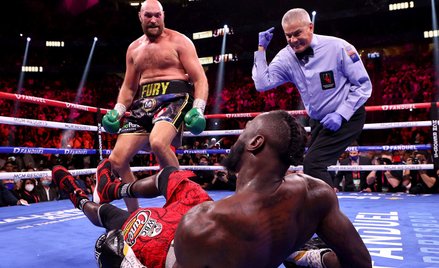 Tyson Fury posłał Deontaya Wildera na deski trzykrotnie