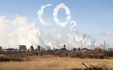 Nowe pomysły wychwytywania CO2. Rządy i firmy mnożą sposoby