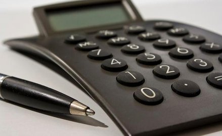 Limit dochodu dziecka to kwota po odliczeniu kosztów i składki