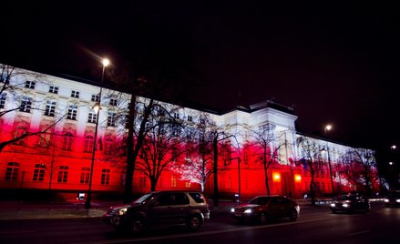 Kancelaria Premiera w ramach oszczędności rezygnuje z podświetlania budynku