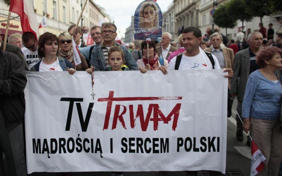 Kluby "Gazety Polskiej" wycofują się z wspierania marszów w obronie TV Trwam