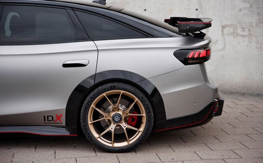 Volkswagen ID.X Performance Concept