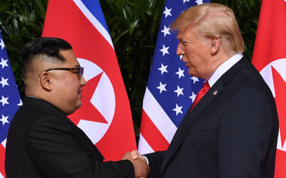 Szczyt USA - Korea Północna zakończony podpisem pod wspólnym dokumentem. Wstrzymane "gry wojenne"