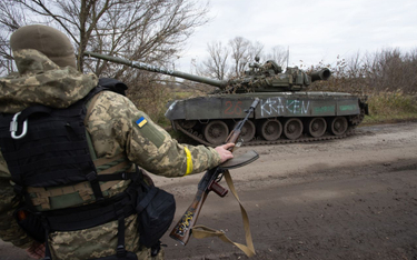Zniszczony rosyjski czołg w obwodzie charkowskim