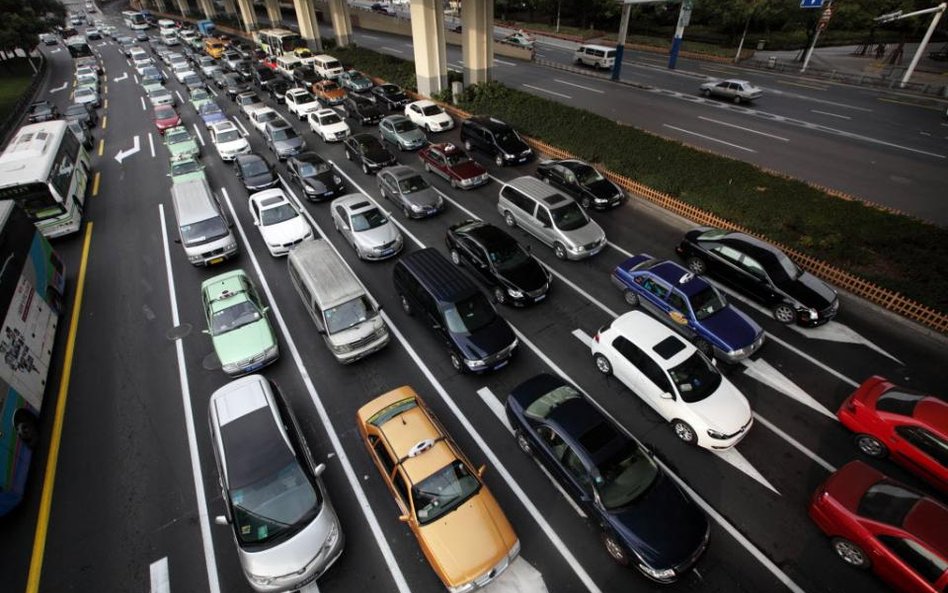 Chiny: tablice droższe od auta