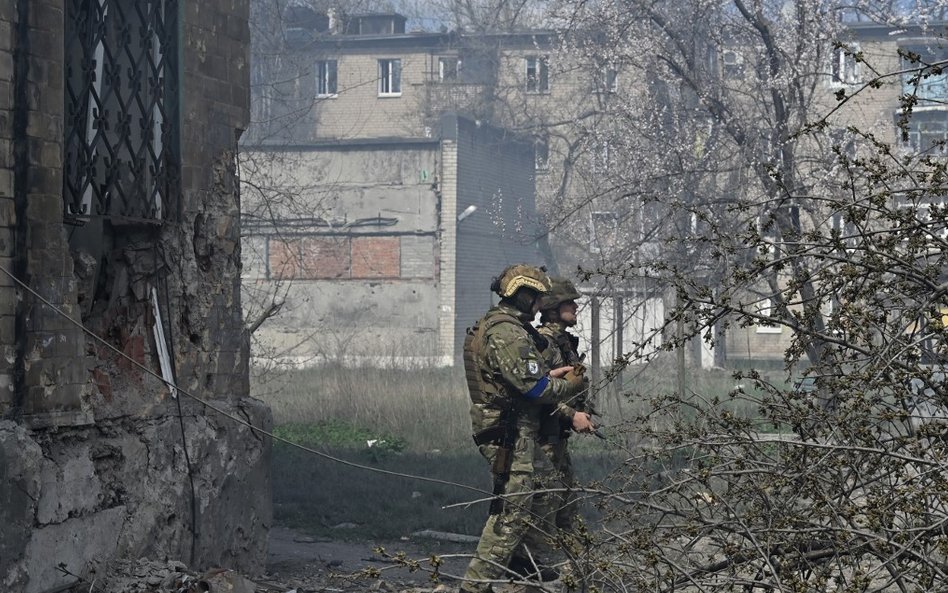 Były żołnierz grupy Wagnera rozpoznał osoby, które ścięły ukraińskiego jeńca