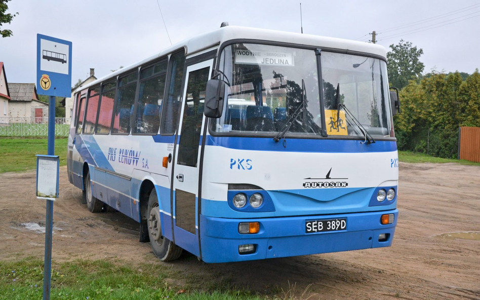 Duży i mały transport zbiorowy ofiarą zarazy