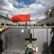 Krzyz przed Pałacem Prezydenckim
