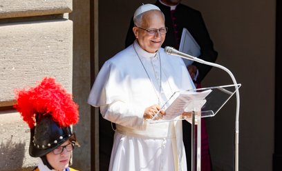 Czy głos papieża może jeszcze mieć znaczenie w epoce upadku autorytetów?