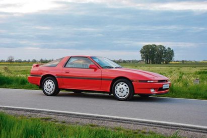 Supra była topową sportową Toyotą. Trzecia generacja powstawała w latach 1986–1993.