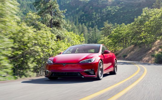 Zmodernizowana Tesla Model S