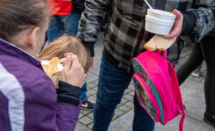 2 mln Polaków żyje w skrajnym ubóstwie. 15,7 mln poniżej minimum socjalnego
