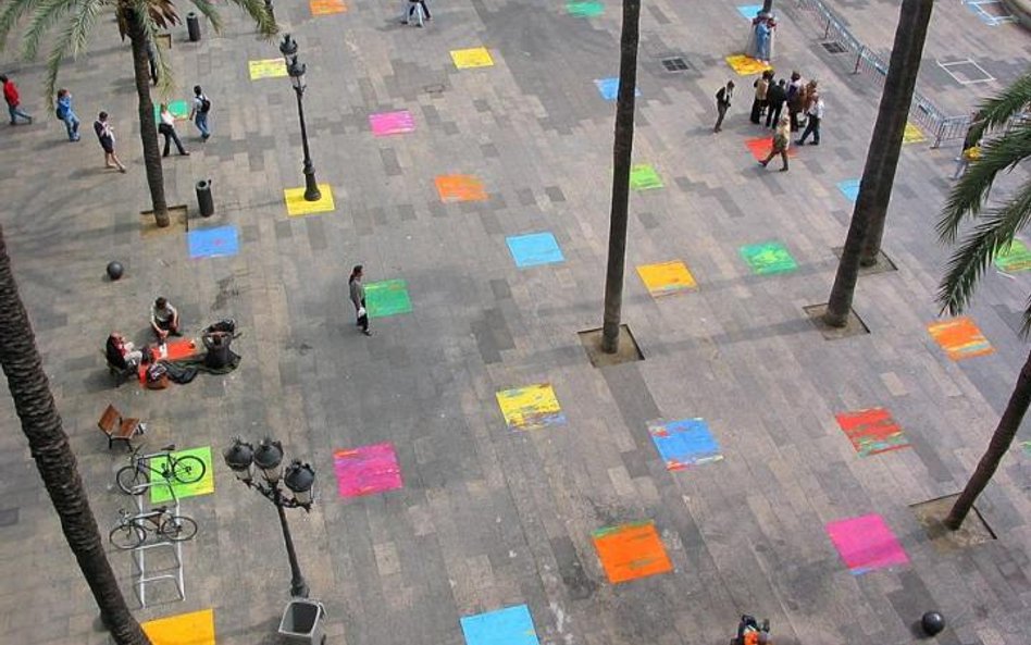 Dzieło Leona Tarasewicza na Plaza Real w Barcelonie; fot Grzegorz Dabrowski
