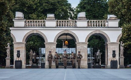 Jacek Sasin: Nie ma pomysłu pomników smoleńskich na pl. Piłsudskiego