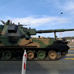 AHS Krab, samobieżna armatohaubica kalibru 155 mm na defiladzie z okazji Święta Wojska Polskiego 15 