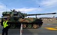 AHS Krab, samobieżna armatohaubica kalibru 155 mm na defiladzie z okazji Święta Wojska Polskiego 15 