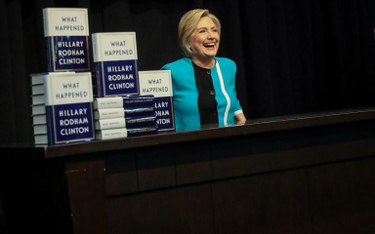 Hillary Clinton skarży się w swej książce na Obamę.