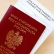 Paszport będzie miał wkrótce nowy wzór, a poczta dostarczy go do domu