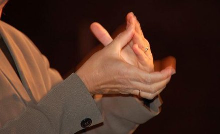 W urzędach wojewódzkich powstają rejestry tłumaczy języka migowego