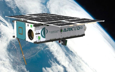 Tak wygląda prototypowy pojazd Arkyd firma Planetary Resources wypuszczony z orbitalnej stacji.