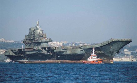 Liaoning to pierwszy lotniskowiec Chin. Wszedł do służby w 2012 roku