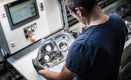 W Poznaniu produkowane są części do elektrycznego Volkswagena ID.3