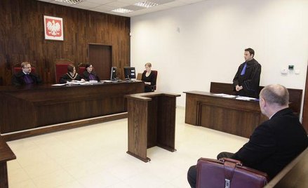 Minister nie chce puszczać sędziów ze stolicy