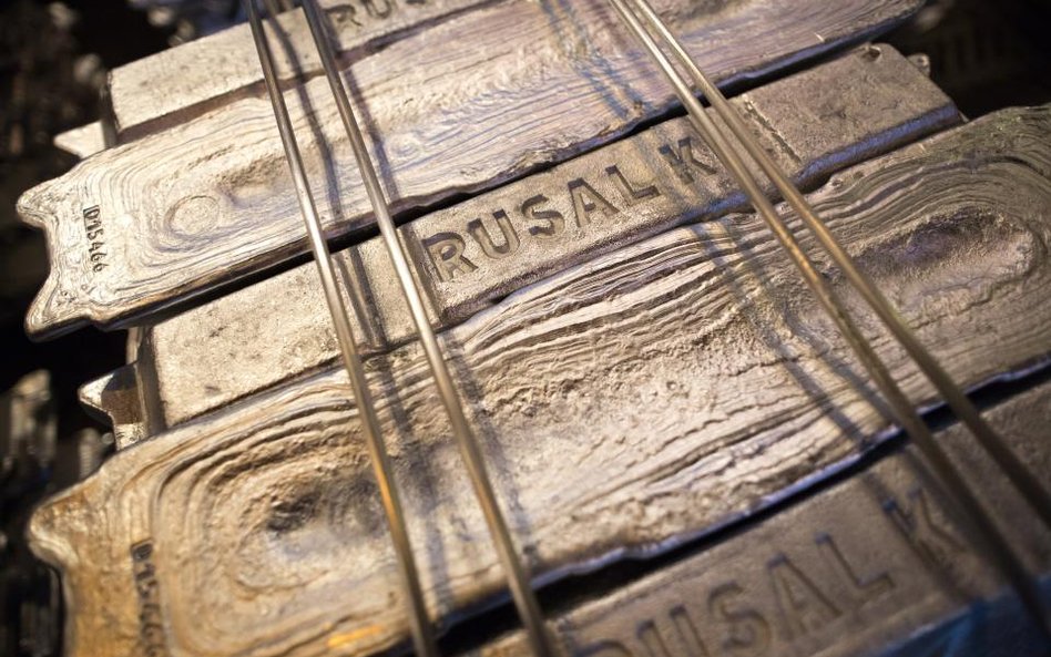 Rusal opuszcza raj podatkowy i wraca do Rosji