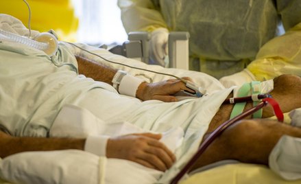 Niemcy: Brytyjski wariant koronawirusa "zamyka" dwa szpitale