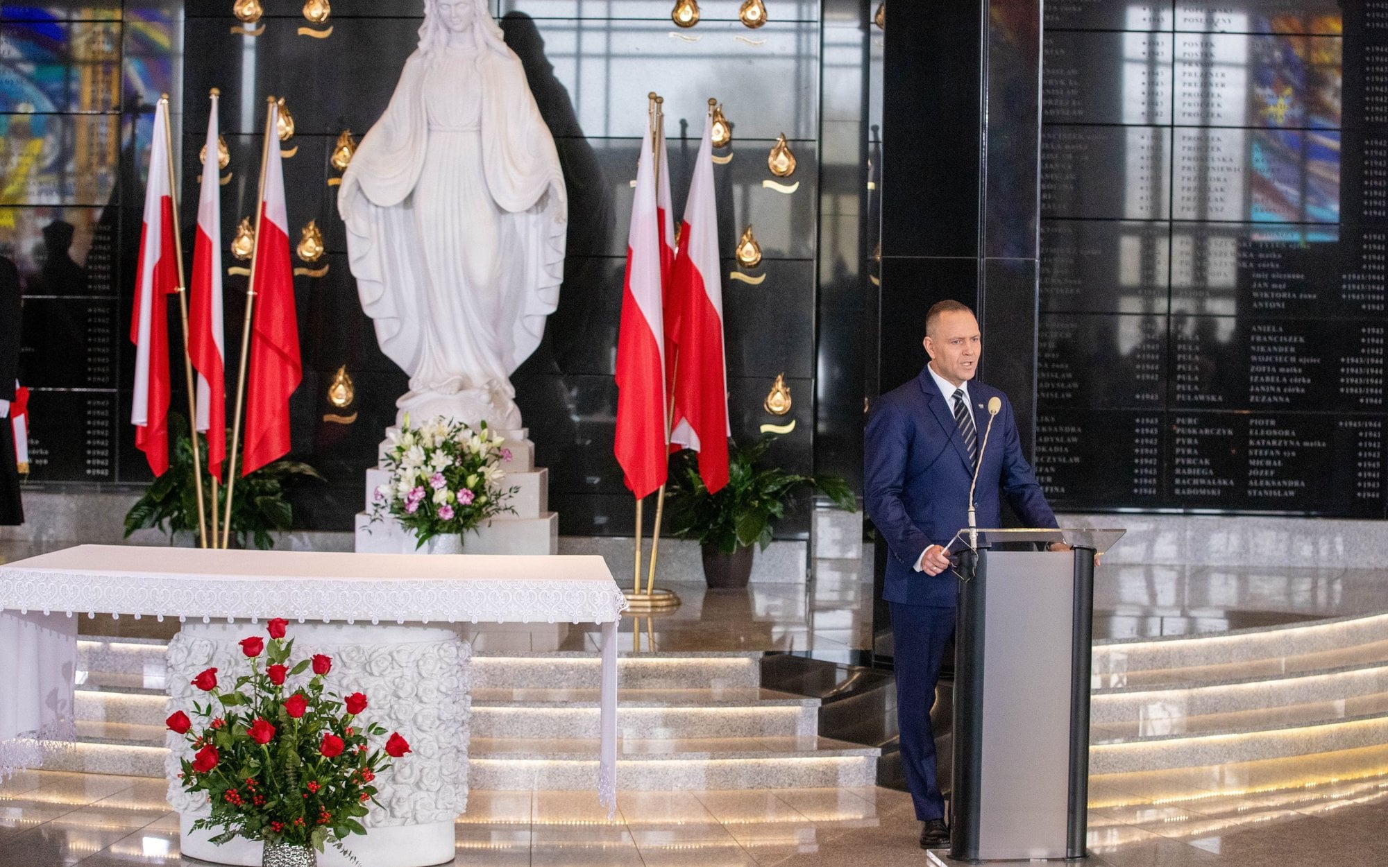 „Imię Polski trwa w chwale”. Prezydent RP i ambasador USA oddają cześć Polakom ratującym Żydów