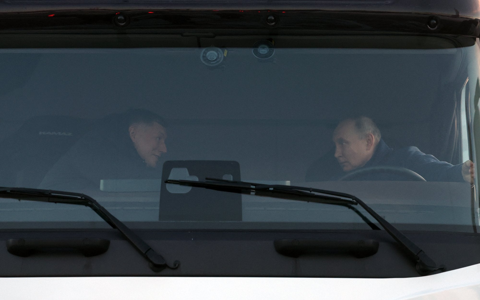 Putin zabiega o pieniądze Chin na autostradę do Iranu. „To bardzo pilna kwestia”