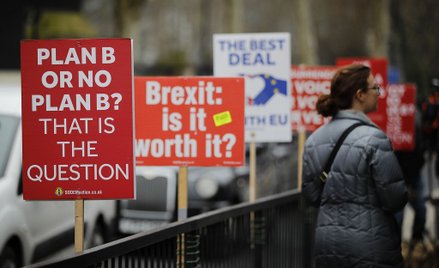 Blair: Twardy czy miękki brexit? Spytajmy w referendum